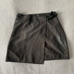 LG Black Santa Cruz Polyester Mini Wrap Bike Skirt